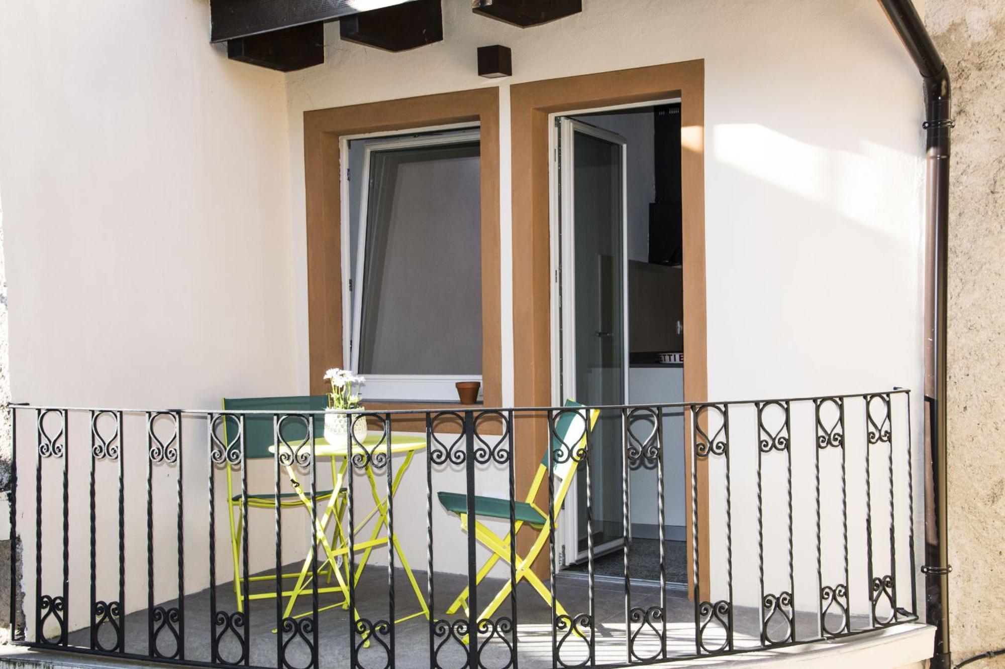 Apartamento Casa Lea Castelveccana Exterior foto